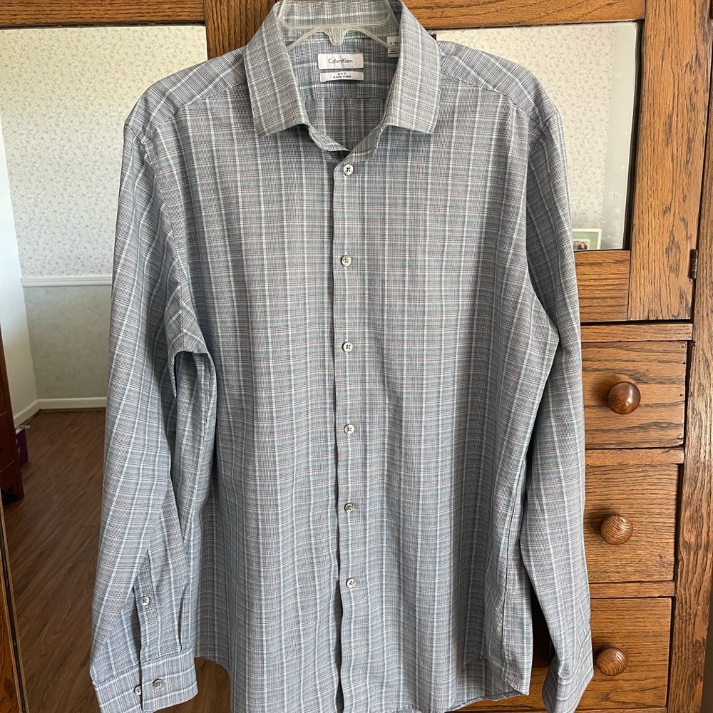 Calvin Klein Men’s L Slim Fit Dress Shirt